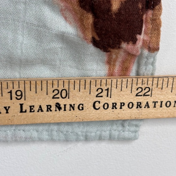 Milkbarn Bamboo Organic Cotton Baby Burp Cloth Set of 2 Lion Print Muslin Lovey - Picture 4 of 6